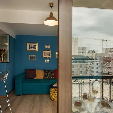 Apartman City-centric Comfort: 1-bedroom Near Military Circle *