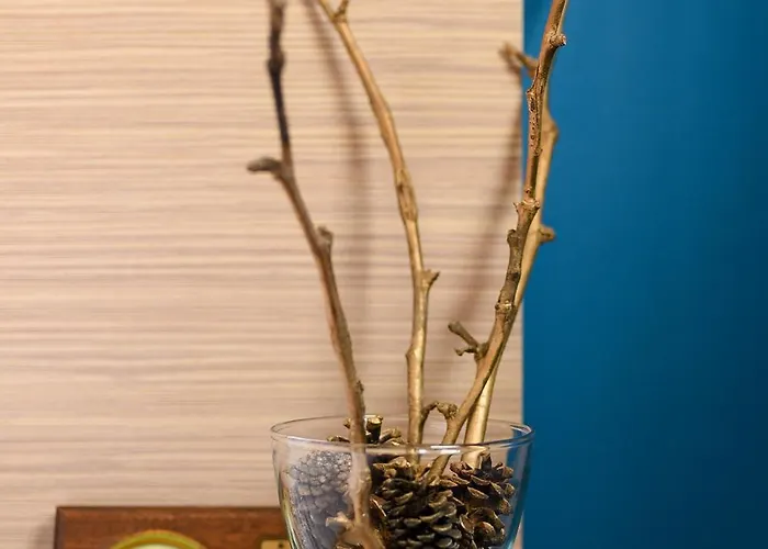 Lägenhet City-centric Comfort: 1-bedroom Near Military Circle Bukarest