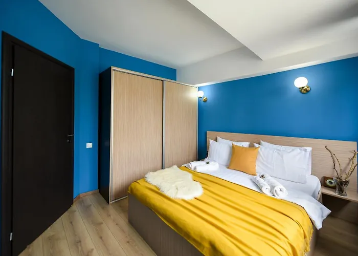 City-centric Comfort: 1-bedroom Near Military Circle Apartament *