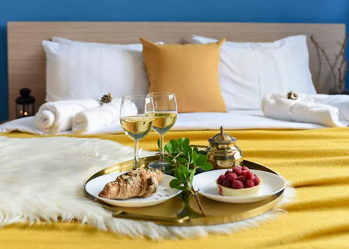 Апартаменти City-centric Comfort: 1-bedroom Near Military Circle Бухарест